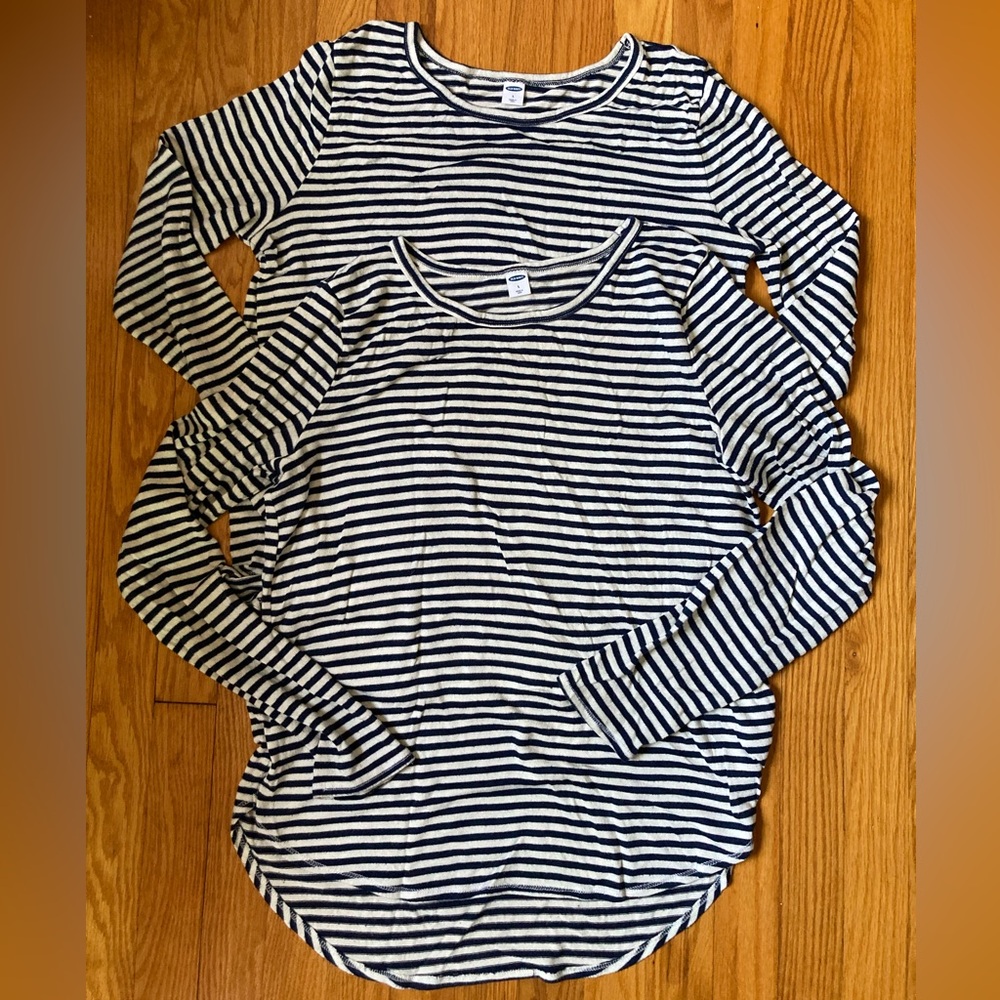 Bundle of 2 Striped Knit Shirts - Long Sleeve Blue & White Striped Sweater ✨💙✨🤍✨